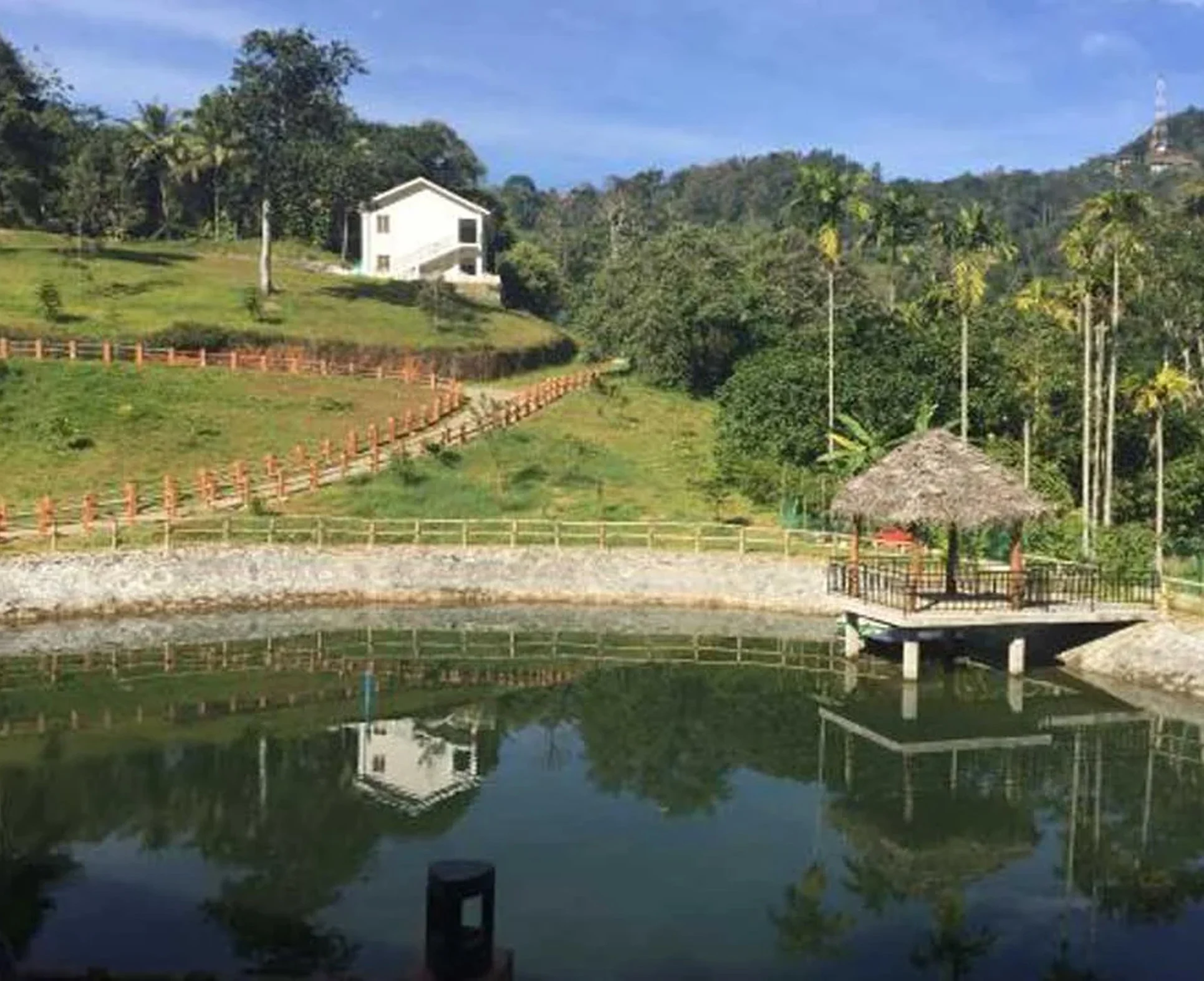 Munnar's first lake resort